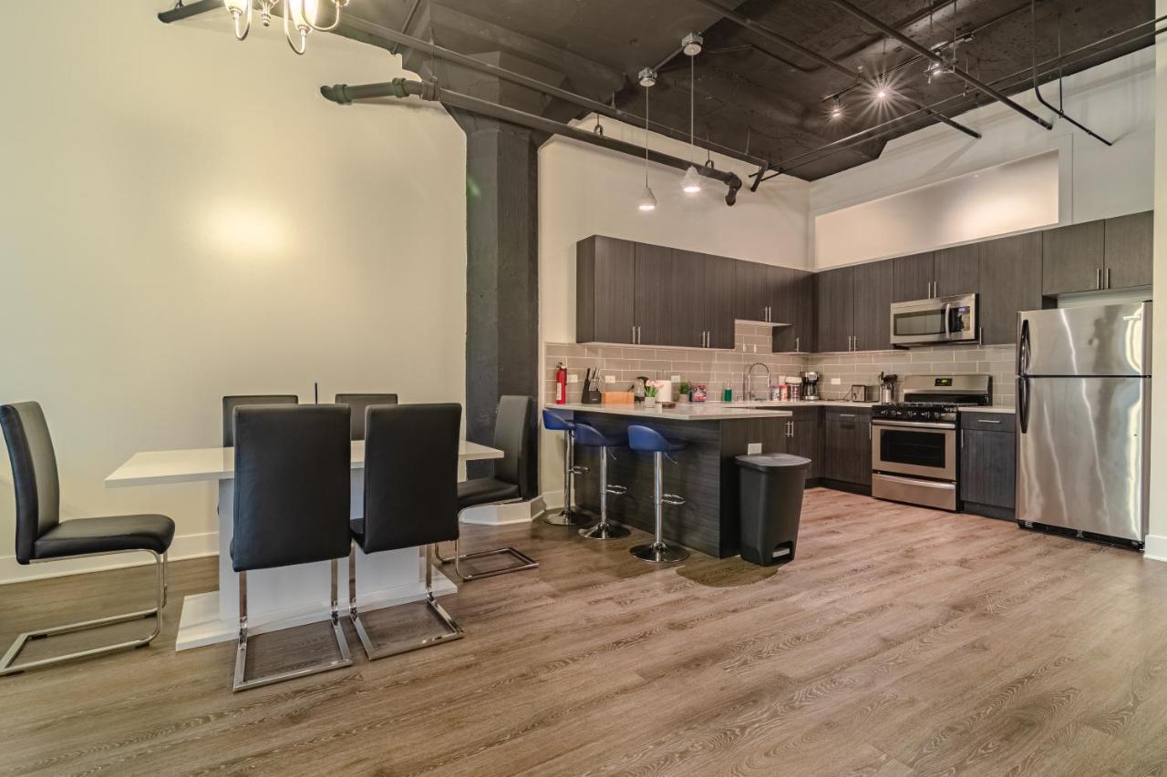 Ideal 3Br Business Or Leisure Rental In Chicago Fully Stocked Kitchen & Fast Internet With Optional Parking Near Soldier Field, Grant Park & Mccormick Place Чикаго Екстер'єр фото